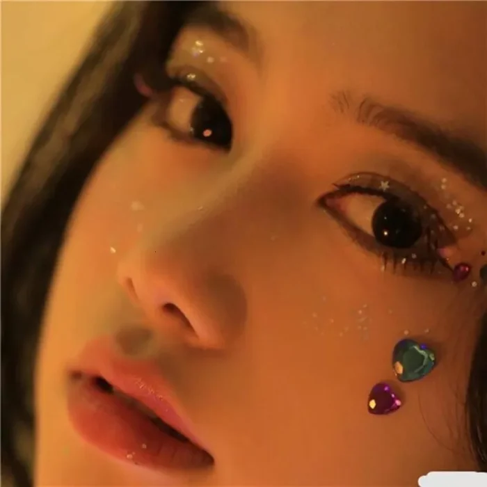 Glamierre Unicorn Glitter Eyeshadow Palette (3)
